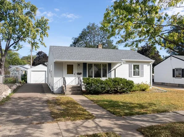 1166 Colette Pl, Saint Paul, MN 55116