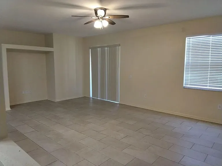554 Reddicks Cir — Photo 3