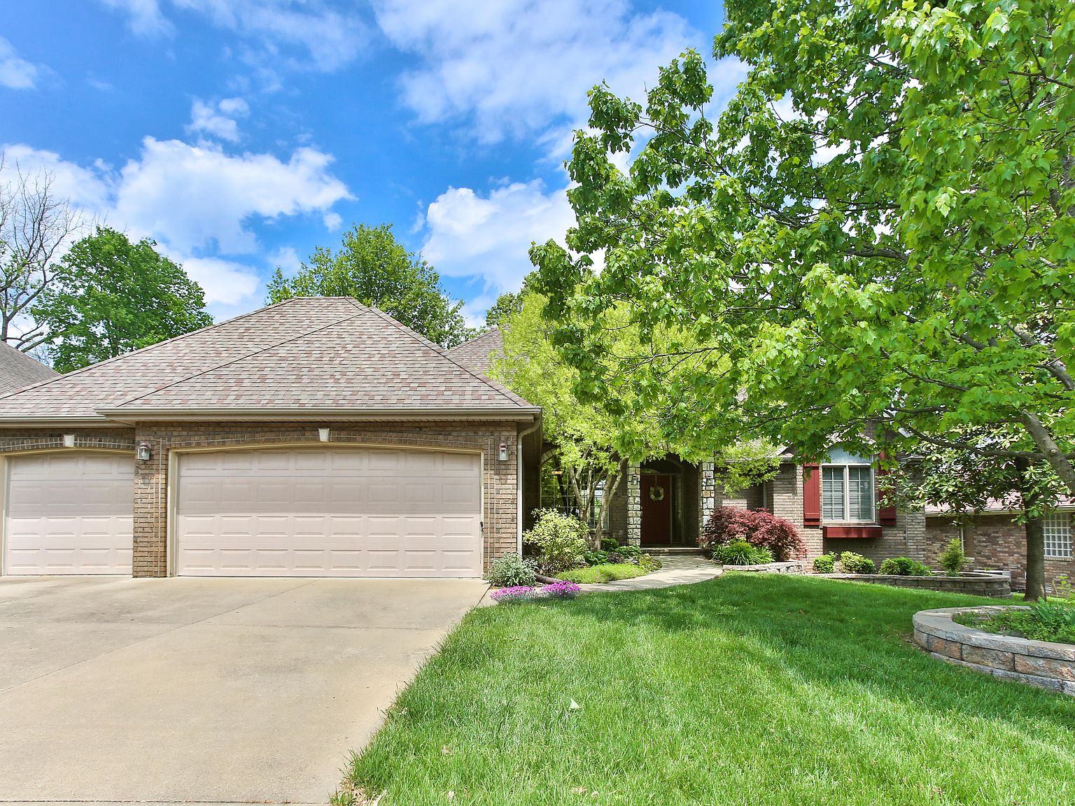 1233 W Oakville Rd, Springfield, MO 65810 Zillow