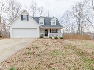 3382 Green Leaf Ln, Gainesville, GA 30507