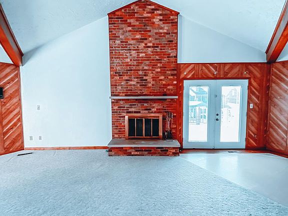 2nd image of 60 Sunset Dr