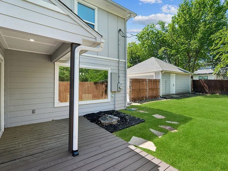 2728 Livingston Ave — Photo 22