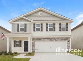 208 Spring Knoll Dr, Charlotte, NC 28262