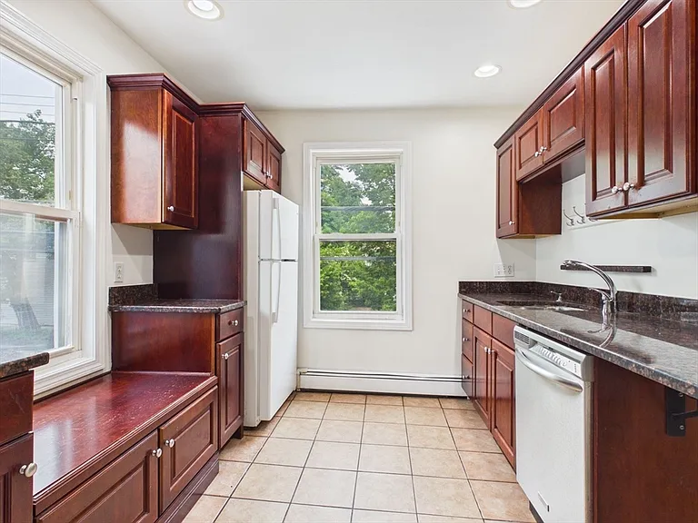 32 Sciarappa St #2 — Photo 3