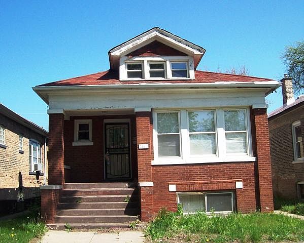 1st image of 7931 S Dante Ave