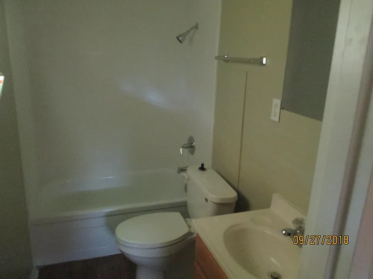 3585 Roswell Dr — Photo 28
