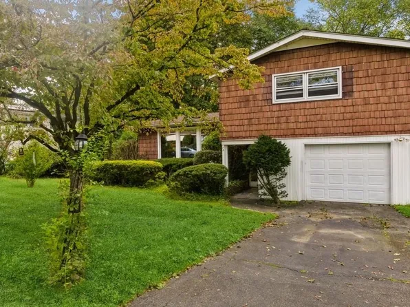 15 Lark Avenue, White Plains, NY 10607