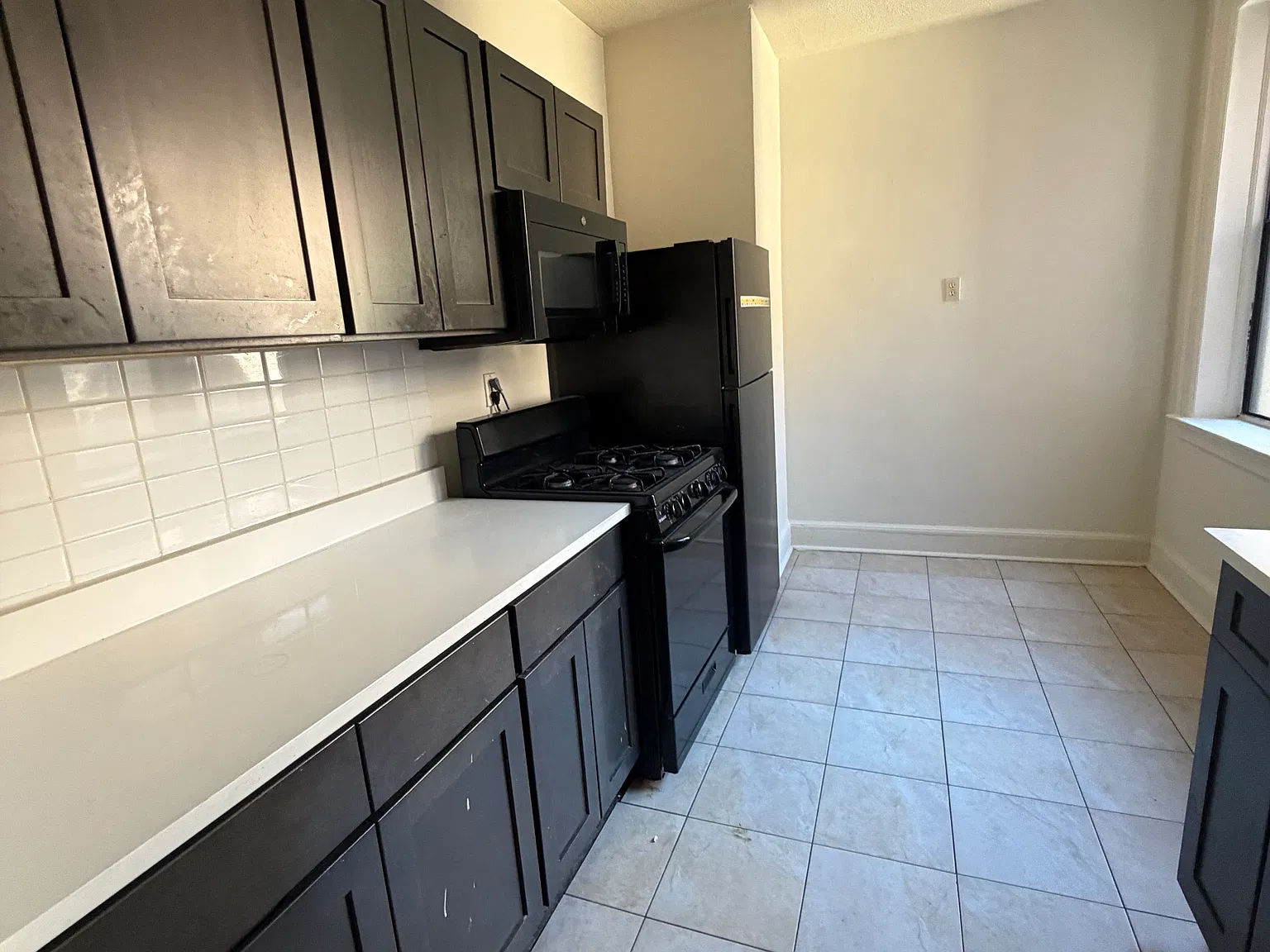 1 bed, 600 sqft, $1,900 — Photo 1