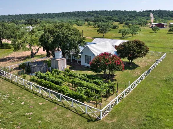 754 Ischar Ln, Mason, TX 76856