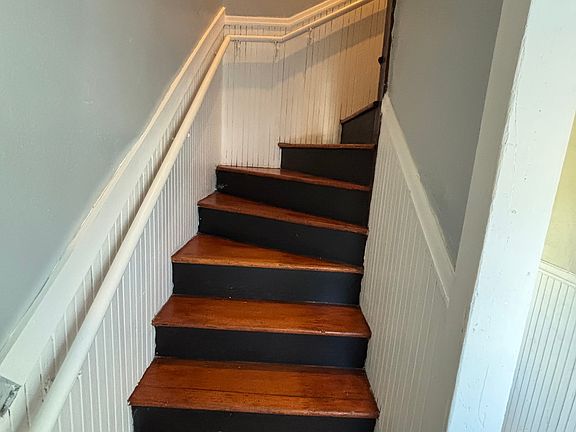 2nd image of 12 Lenox St Floor 2