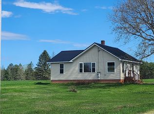 22 Badgerboro Rd, Palmyra, ME 04965