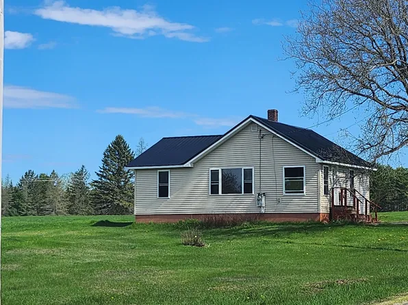 22 Badgerboro Road, Palmyra, ME 04965
