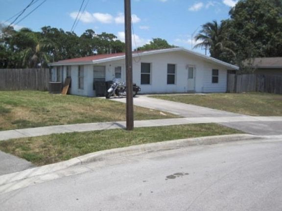3rd image of 5813 NW 20th Ct