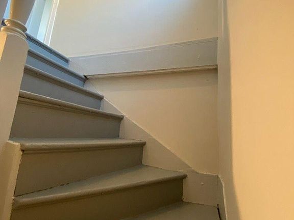 3rd image of 2106 Allendale Rd #3