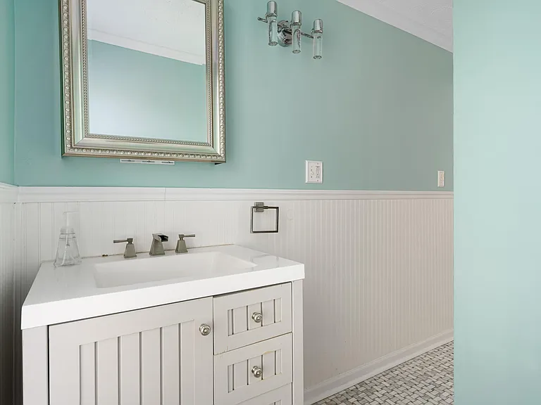 800 Hamlet St — Photo 17