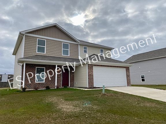 3rd image of 2905 W Kings Canyon Dr