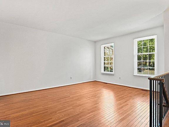 5th image of 10125 Ebenshire Ct
