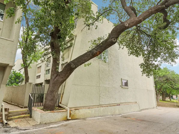 3102 EISENHAUER RD #E34, San Antonio, TX 78209