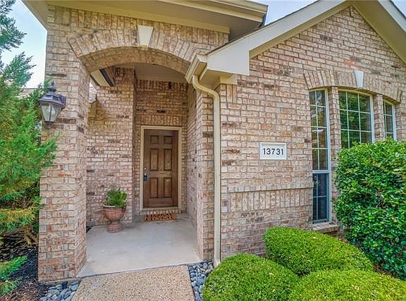 2nd image of 13731 Valley Mills Dr