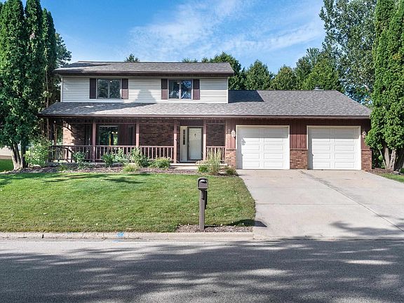 2nd image of 5882 Roanoke Dr