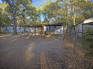 118 Hiawatha St, Gun Barrel City, TX 75156