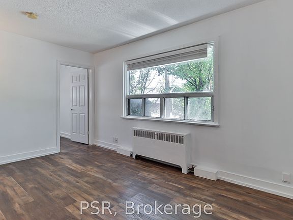 5th image of 170 Holborne Ave #2