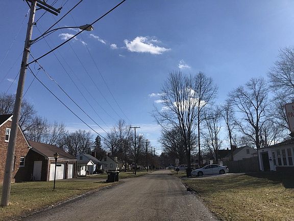 5th image of 5024 Friendship Ave