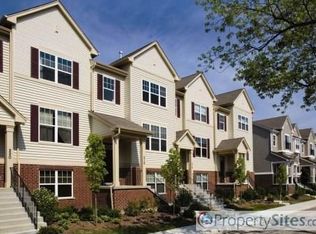 1227 Willow Ave, Des Plaines, IL 60016