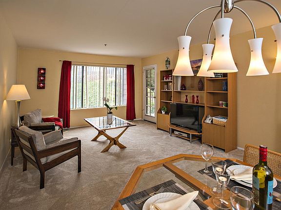 3rd image of 5985 Dandridge Ln Unit 85