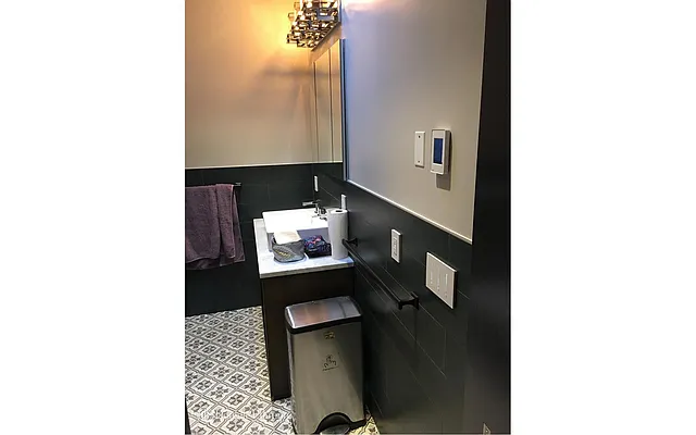 Rented by Douglas Elliman | media 19