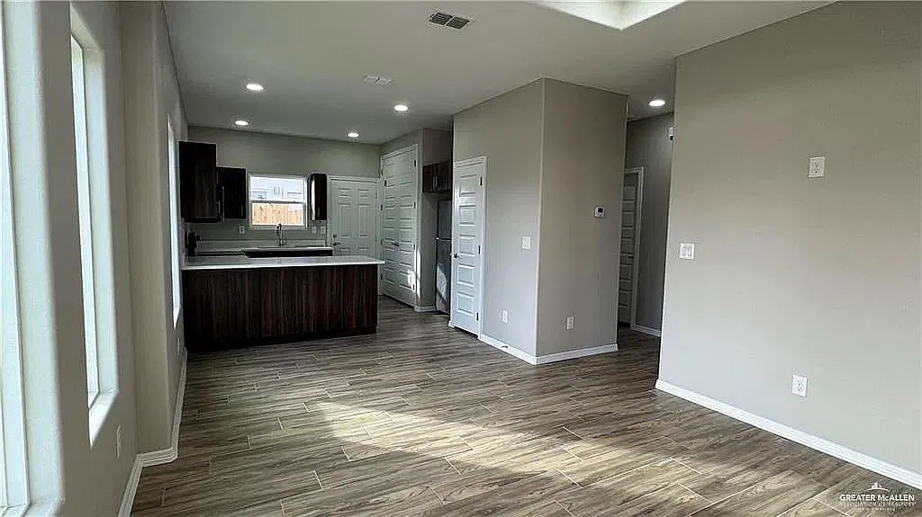 2313 N 43rd | 4 Plex — Photo 4