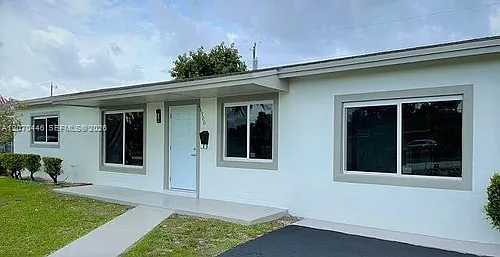 15900 SW 102nd Ave Photo 1 15900 SW 102nd Ave Photo 1