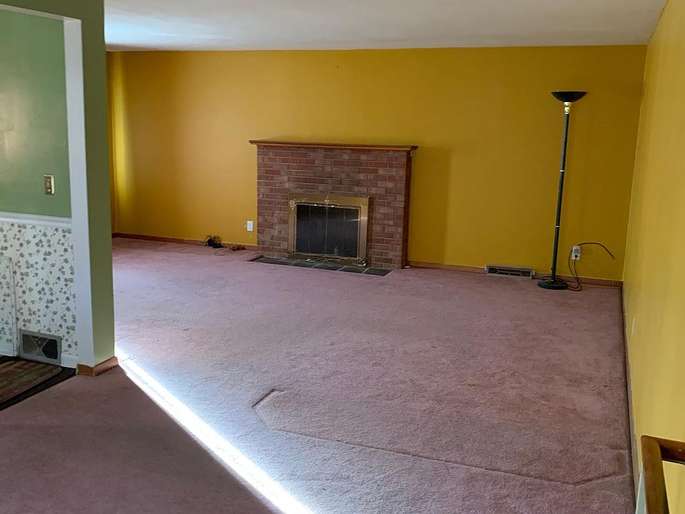2nd image of 117 Boise Dr