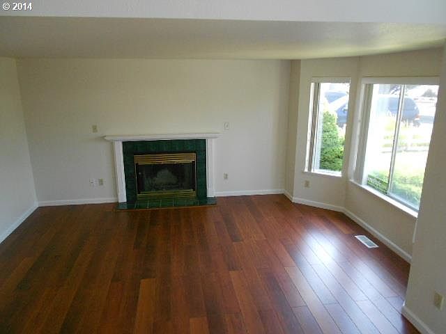 1st image of 4007 NE 161st Ave
