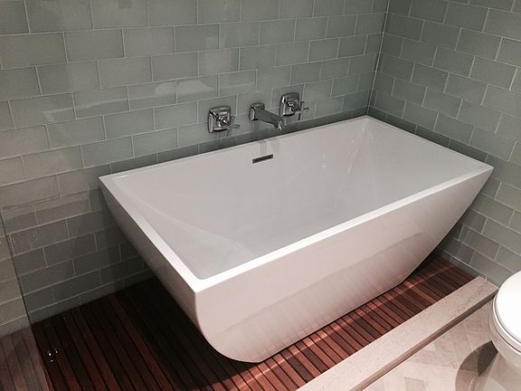 Master bathroom 