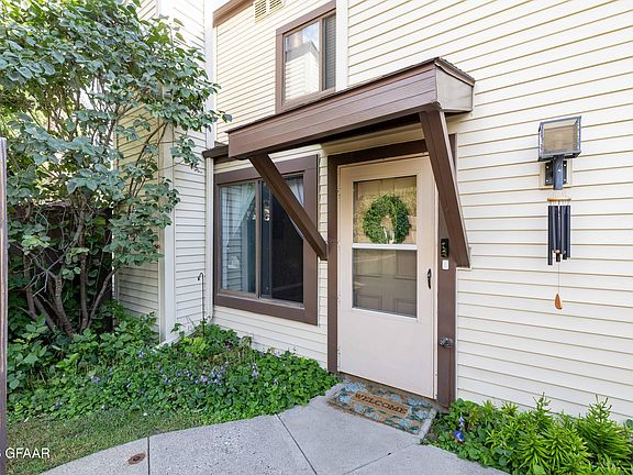 3rd image of 1015 N 39th St APT B6
