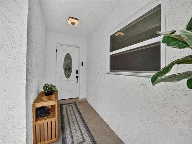 8131 NW 44th Ct — Photo 3