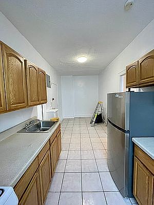 4th image of 32-80 33rd St #2R