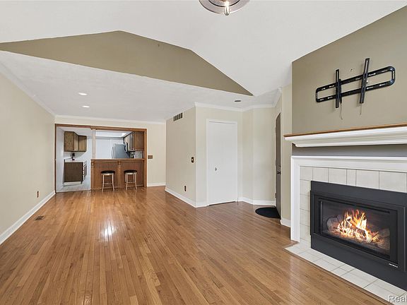 5th image of 619 Perry Creek Dr #48