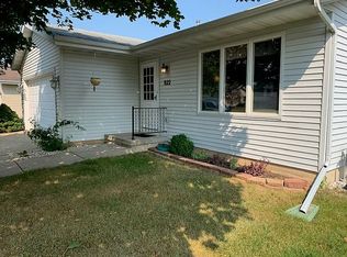 822 N Edge Trl, Verona, WI 53593