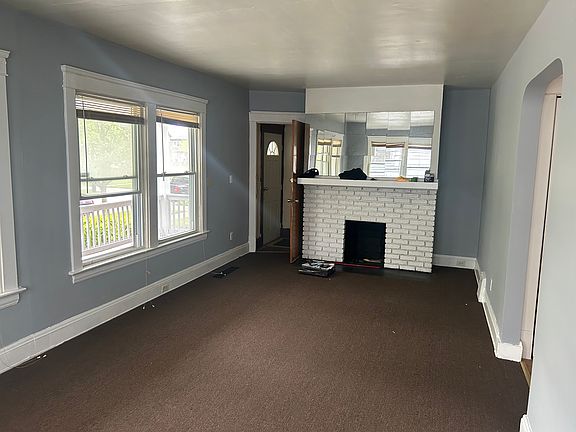 3rd image of 3267 E 142nd St