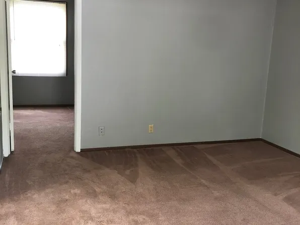 Elmwood Apartments