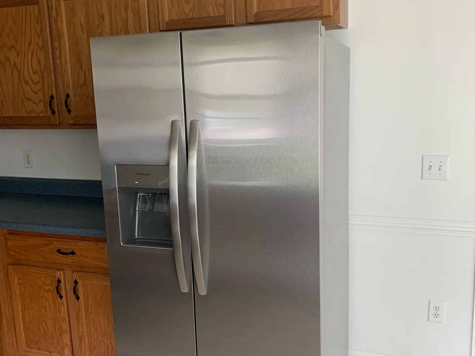 3 bed, 1070 sqft, $1,750 — Photo 3
