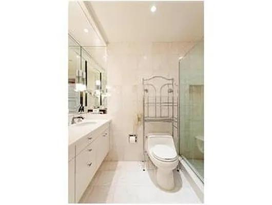 Rented by Douglas Elliman | media 19