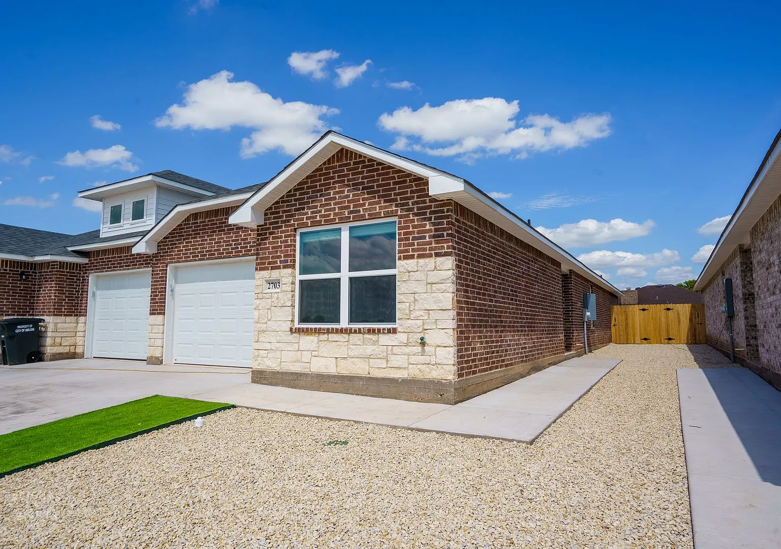 New New New! Modern Duplex With Garage & Fenced Yard — Photo 1