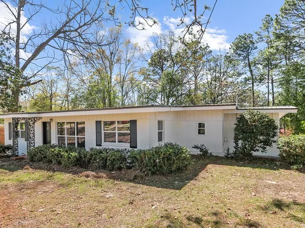 1287 Denton Rd, Dothan, AL 36303