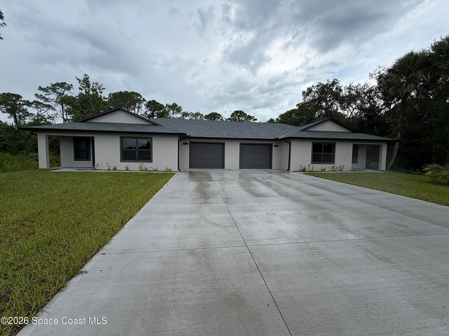 4 bed, 2.0 bath, 1736 sqft, $2,300 — Photo 1
