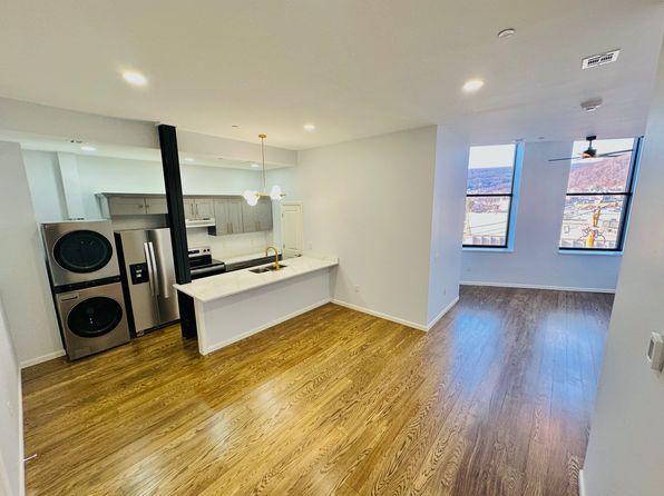 118 Baltimore St #308