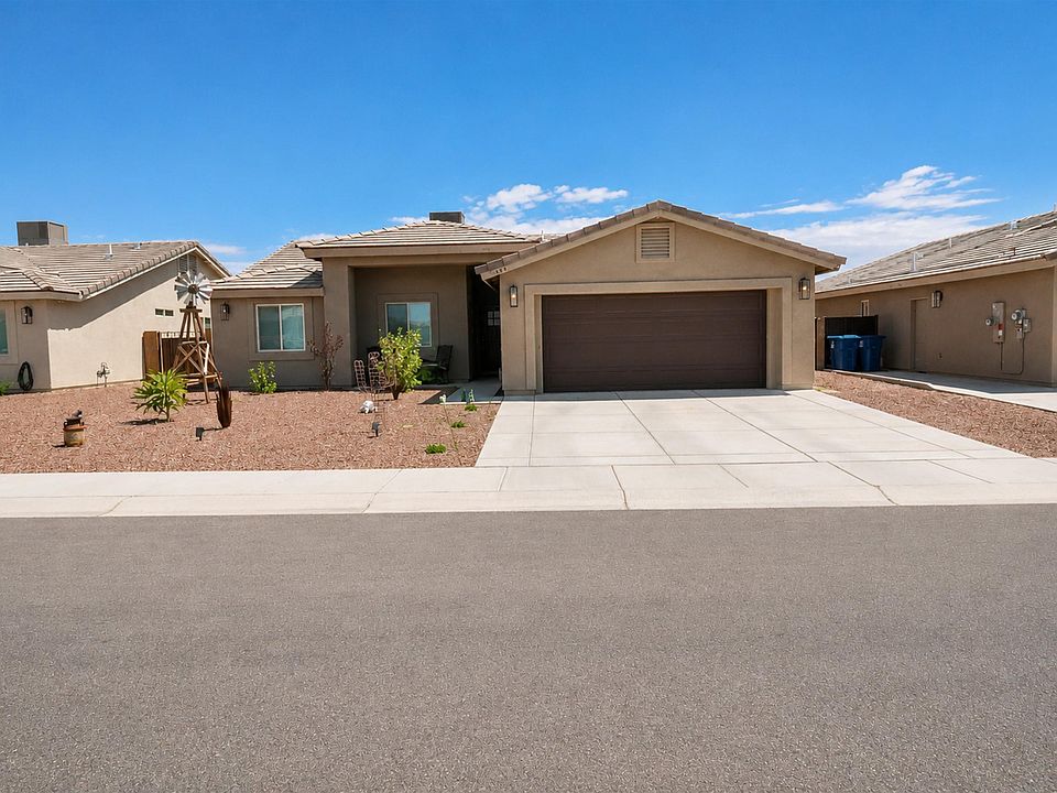 1st image of 11639 E 33rd Way