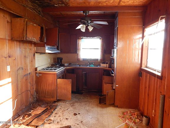 3rd image of 721 Georgia Ave